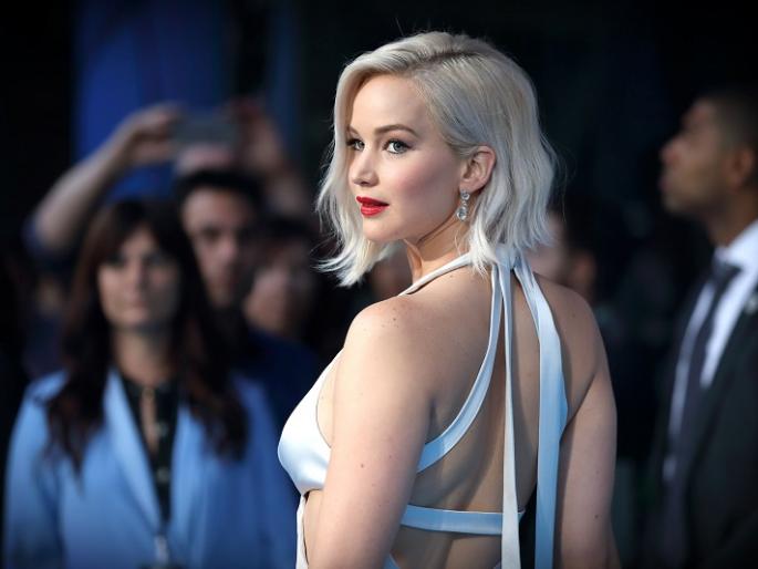 Jennifer Lawrence sees 'the actors' wife's jealousy | ​जेनिफर लॉरेन्सला वाटतो ‘या’ अभिनेत्याच्या पत्नीचा हेवा