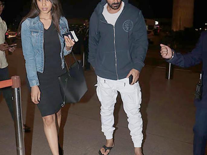 Period of divorce for divorce; Captured with John Abraham, see the photo! | घटस्फोटाच्या चर्चांना पूर्णविराम; पत्नीसोबत कॅमेºयात कैद झाला जॉन अब्राहम, पहा फोटो! Period of divorce for divorce; Captured with John Abraham, see the photo! | घटस्फोटाच्या चर्चांना पूर्णविराम; पत्नीसोबत कॅमेºयात कैद झाला जॉन अब्राहम, पहा फोटो!