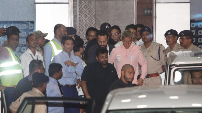 'This' is Justin Bieber and Salman Khan's 'Sherra Connection' !! | ‘हे’ आहे जस्टीन बीबर व सलमान खानचे ‘शेरा कनेक्शन’!! 'This' is Justin Bieber and Salman Khan's 'Sherra Connection' !! | ‘हे’ आहे जस्टीन बीबर व सलमान खानचे ‘शेरा कनेक्शन’!!