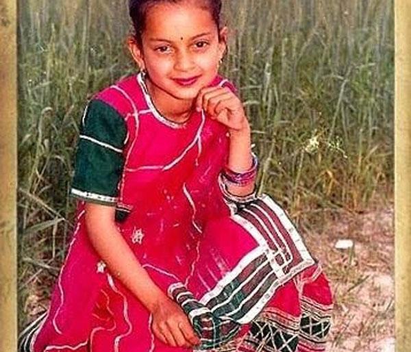 Look: Kangana Ranaut looks like this in childhood | पाहा:लहानपणी अशी दिसायची कंगणा रानौत Look: Kangana Ranaut looks like this in childhood | पाहा:लहानपणी अशी दिसायची कंगणा रानौत