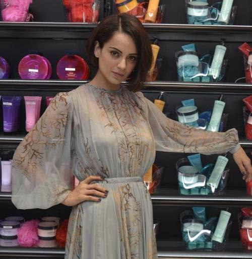Kangna should be 'Space'! | कंगणाला हवीय,‘स्पेस’ !