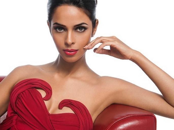 Seeing this photo of Mallika Sherawat, you will get 'Simran' | मल्लिका शेरावतचे हे फोटो पाहून तुम्हाला आठवेल ‘सिमरन’