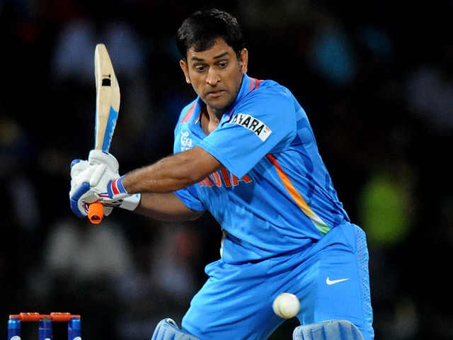 Dhoni was seen along with Sushant Singh | ​सुशांत सिंग सोबत दिसला धोनी