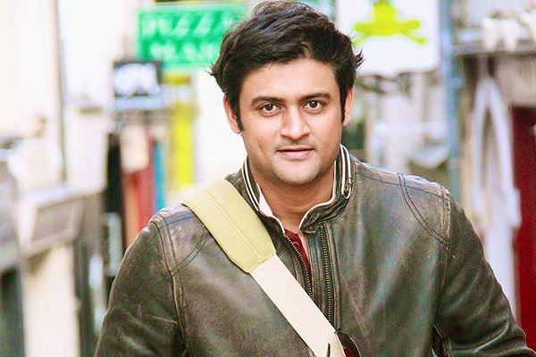 Manohar Gohil will play villain in this series | या मालिकेत मानव गोहिल खलनायकाच्या भूमिकेत झळकणार