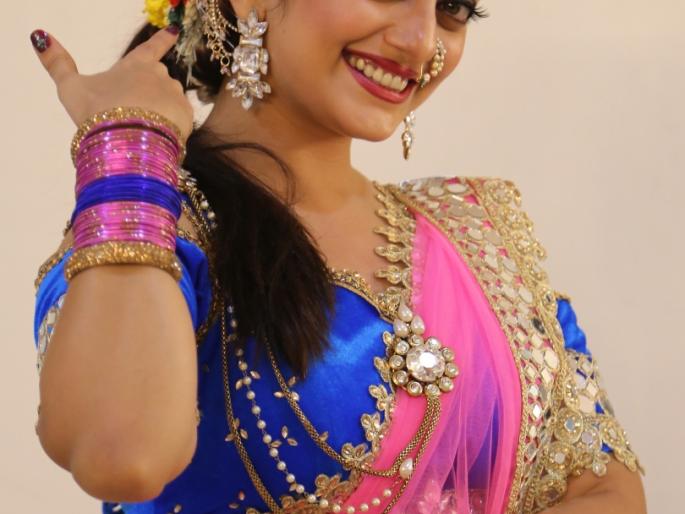 'Two thousand pink notes' will be seen on screen in the form of Manasi | मानसीच्या रूपात रुपेरी पडद्यावर झळकणार ‘दोन हजाराची गुलाबी नोट’ 'Two thousand pink notes' will be seen on screen in the form of Manasi | मानसीच्या रूपात रुपेरी पडद्यावर झळकणार ‘दोन हजाराची गुलाबी नोट’