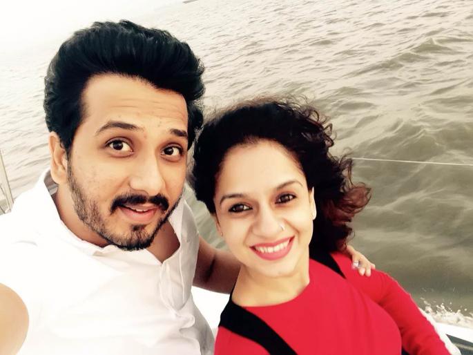 'Gary' and his real life 'Radhika' started on Facebook! | ‘गॅरी’ आणि त्याच्या रिअल लाईफ ‘राधिका’ची फेसबुकवरुन सुरु झाली होती लव्हस्टोरी !