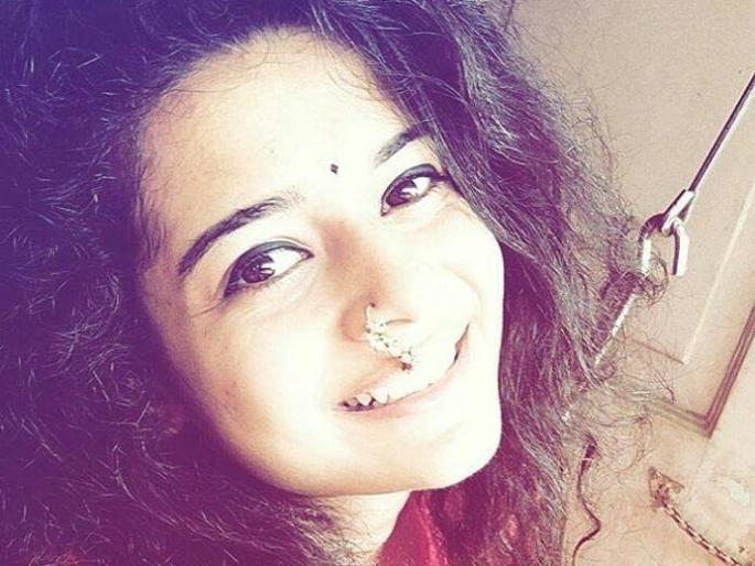 SEE PHOTO: Mithila Palkar's Natha Photo Totally Targeted! | SEE PHOTO:मिथिला पालकरचा नथ घातलेला फोटो ठरतोय लक्षवेधी !