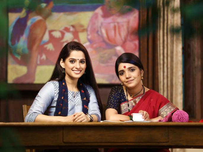 We will showcase both of us in Maharashtra and abroad | ‘आम्ही दोघी’ महाराष्ट्रासह परदेशात ही होणार प्रदर्शित