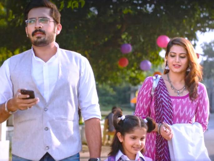The first series to be produced by actor, Swapnil Joshi, 'All done unknowingly' | अभिनेता स्वप्निल जोशीची निर्मिती असलेली पहिली मालिका 'नकळत सारे घडले' The first series to be produced by actor, Swapnil Joshi, 'All done unknowingly' | अभिनेता स्वप्निल जोशीची निर्मिती असलेली पहिली मालिका 'नकळत सारे घडले'