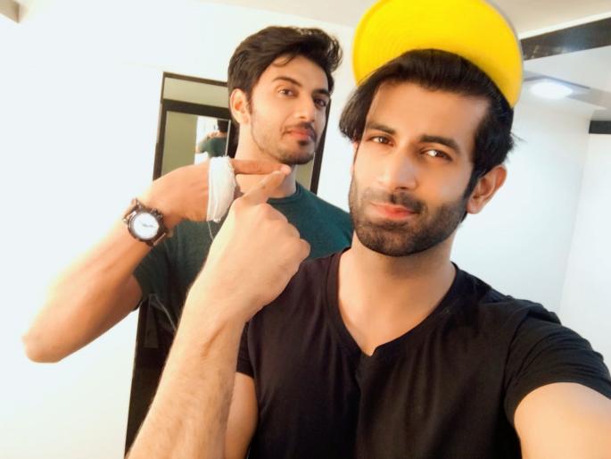One common thing is Vikram Singh Chauhan and Namik Paal | विक्रम सिंह चौहान आणि नमीक पॉलमध्ये आहे एक गोष्ट कॉमन One common thing is Vikram Singh Chauhan and Namik Paal | विक्रम सिंह चौहान आणि नमीक पॉलमध्ये आहे एक गोष्ट कॉमन