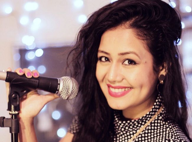 'This' song takes place between Navratrotsva ... | 'हे' गायक नवरात्रौत्सवा दरम्यान होतात मालामाल... 'This' song takes place between Navratrotsva ... | 'हे' गायक नवरात्रौत्सवा दरम्यान होतात मालामाल...