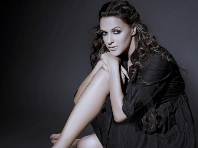 Neha Dhupia likes mobile, wine and friends! | नेहा धूपिया अशी निवडते मोबाईल, वाईन आणि मित्र! Neha Dhupia likes mobile, wine and friends! | नेहा धूपिया अशी निवडते मोबाईल, वाईन आणि मित्र!