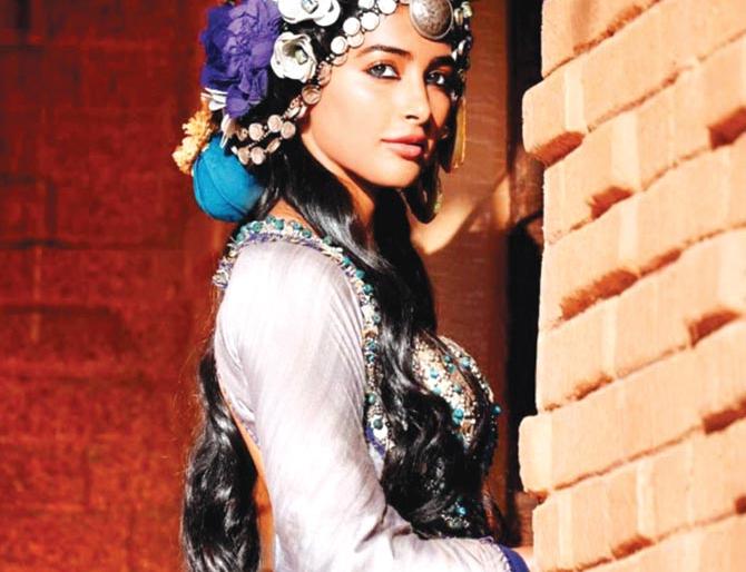 'Want light romantic movie' | ‘ लाईट रोमँटिक चित्रपट करायचेत’ 'Want light romantic movie' | ‘ लाईट रोमँटिक चित्रपट करायचेत’
