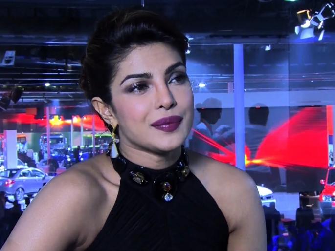 Priyanka Chopra's Travel Secret; It is not a matter of fact that the PC was unhealthy! | जाणून घ्या, प्रियांका चोप्राचे ट्रॅव्हल सीक्रेट; ही वस्तू सोबत नसली की पीसी होते अस्वस्थ! Priyanka Chopra's Travel Secret; It is not a matter of fact that the PC was unhealthy! | जाणून घ्या, प्रियांका चोप्राचे ट्रॅव्हल सीक्रेट; ही वस्तू सोबत नसली की पीसी होते अस्वस्थ!