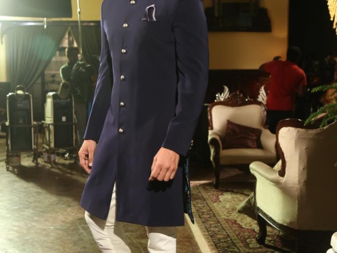 In the right to see Rajiv Khandelwal and Surveen Chawla | राजीव खंडेलवाल आणि सुरवीन चावला झळकणार हक से मध्ये In the right to see Rajiv Khandelwal and Surveen Chawla | राजीव खंडेलवाल आणि सुरवीन चावला झळकणार हक से मध्ये