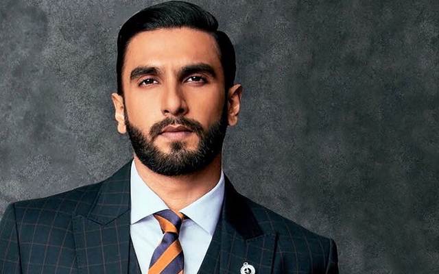 Ranveer Singh's entry can be made in the film 'Joe Akhtar' and 'Rohit Shetty'. | जोया अख्तर आणि रोहित शेट्टीच्या चित्रपटानंतर 'या' दिग्दर्शकच्या चित्रपटात होऊ शकते रणवीर सिंगची एंट्री !