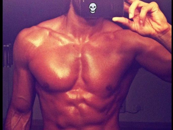 Ranveer's Nude Selfie !!! | रणवीरचा न्यूड सेल्फी!!! Ranveer's Nude Selfie !!! | रणवीरचा न्यूड सेल्फी!!!