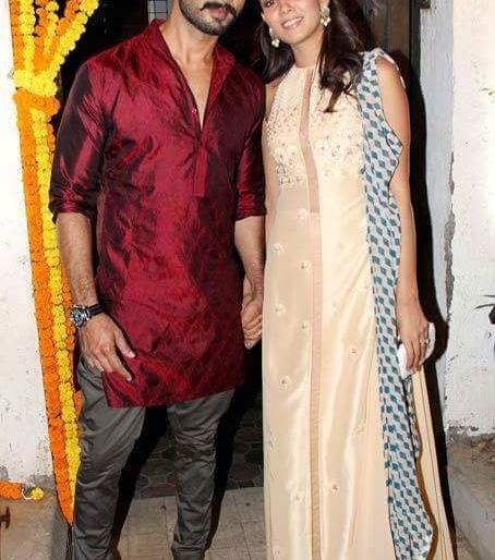 Mirah kept Shahid's new name! | मीराने ठेवले शाहीदचे नवे नाव! Mirah kept Shahid's new name! | मीराने ठेवले शाहीदचे नवे नाव!