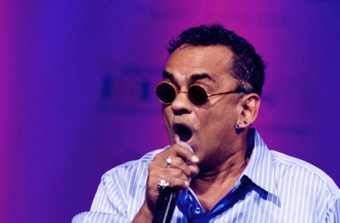 The singer said 'Hmmma hmmma' to the singing | या’ गायकाने म्हटले ‘हम्मा हम्मा’ गाण्याला फालतू