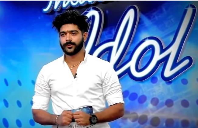Indian Idol to sing 'Bahubali' cinema? | 'बाहुबली' सिनेमाचा हा गायक गाजवणार इंडियन आयडल? Indian Idol to sing 'Bahubali' cinema? | 'बाहुबली' सिनेमाचा हा गायक गाजवणार इंडियन आयडल?