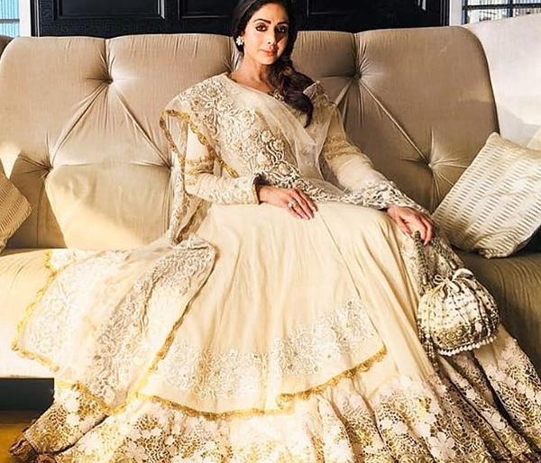 Sridevi's friend took an important breakthrough. | श्रीदेवी यांच्या मैत्रिणीने केला 'हा' महत्त्वपूर्ण खुलासा.. Sridevi's friend took an important breakthrough. | श्रीदेवी यांच्या मैत्रिणीने केला 'हा' महत्त्वपूर्ण खुलासा..