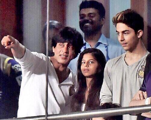 King Khan's Aryan, revealing happiness | किंगखानचा आर्यन, सुहानाबद्दल खुलासा King Khan's Aryan, revealing happiness | किंगखानचा आर्यन, सुहानाबद्दल खुलासा