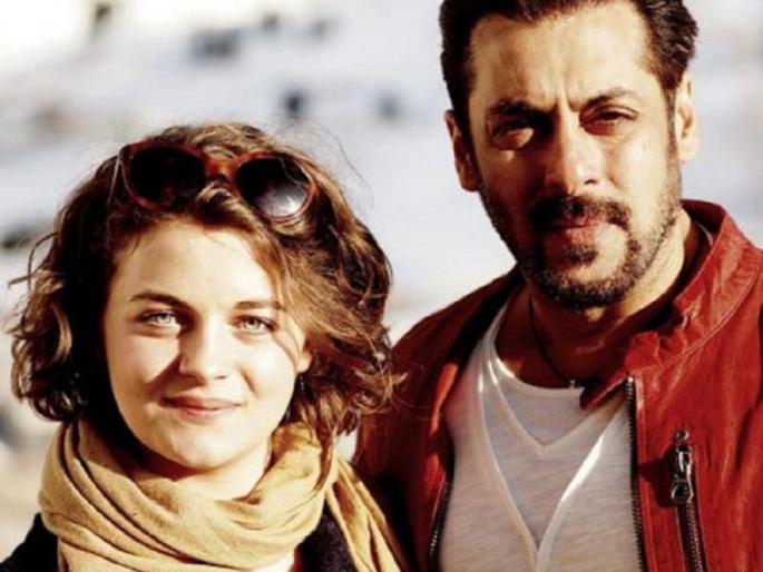 HOTNESS ALERT !! Salman Khan's co-star Roja Foster's Nude Photo Viral! | HOTNESS ALERT !! सलमान खानची को-स्टार रोंजा फोर्चरचे न्यूड फोटो व्हायरल! HOTNESS ALERT !! Salman Khan's co-star Roja Foster's Nude Photo Viral! | HOTNESS ALERT !! सलमान खानची को-स्टार रोंजा फोर्चरचे न्यूड फोटो व्हायरल!