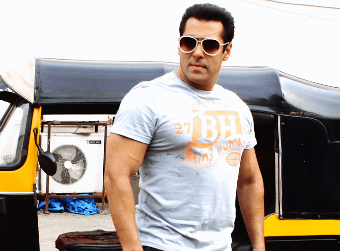 Whoever wants to make the cricketer Salman Khan? | कोणाला वाटायचे सलमान खानने बनावे क्रिकेटर? Whoever wants to make the cricketer Salman Khan? | कोणाला वाटायचे सलमान खानने बनावे क्रिकेटर?