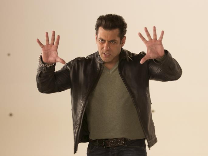 Salman Khan shot bananas for his ten promos | सलमान खानने दस का दमच्या प्रोमोसाठी केले चित्रीकरण