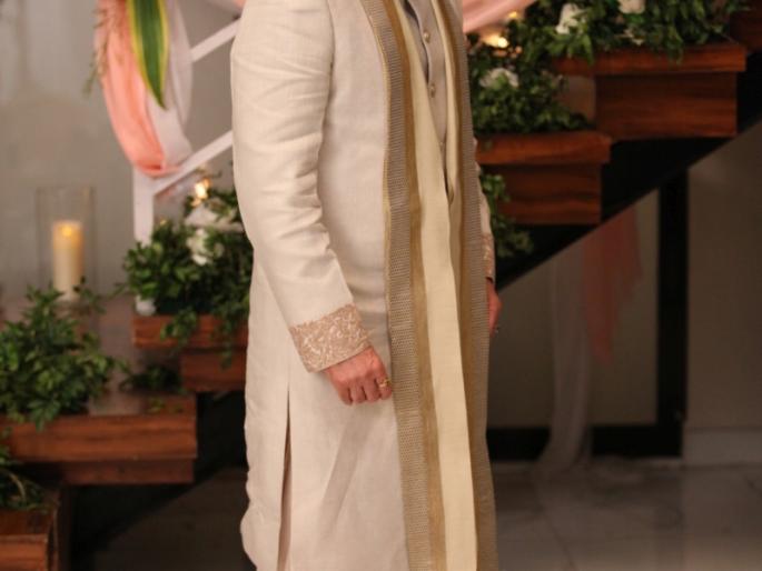 Sanjay Kapoor in 'Dil Sebhele Jaa Jara' is a suit designed by Manish Malhotra! | ‘दिल संभल जा जरा’मध्ये संजय कपूरने घातला मनीष मल्होत्राने डिझाईन केलेला सूट!