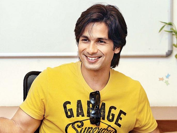Shahid said, 'Both of them are fantastically!' | शाहिद म्हणाला,‘त्या दोघी फँटास्टिक!’ Shahid said, 'Both of them are fantastically!' | शाहिद म्हणाला,‘त्या दोघी फँटास्टिक!’