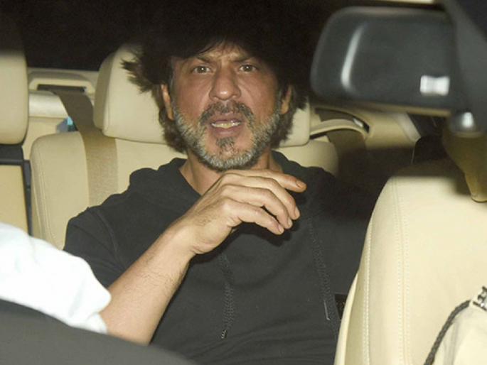 SEE PICS: Shah Rukh Khan appeared in old age (?) | SEE PICS : शाहरूख खान दिसू लागला म्हातारा (?) SEE PICS: Shah Rukh Khan appeared in old age (?) | SEE PICS : शाहरूख खान दिसू लागला म्हातारा (?)