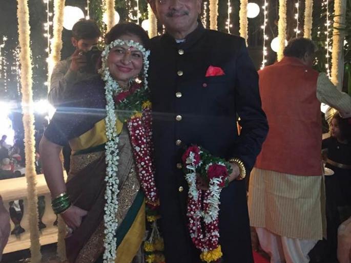 Actress Smita Jaikar was married for the second time in a staged marriage | अभिनेत्री स्मिता जयकर दुस-यांदा अडकल्या विवाहबंधनात,लग्नाचा असा होता थाट Actress Smita Jaikar was married for the second time in a staged marriage | अभिनेत्री स्मिता जयकर दुस-यांदा अडकल्या विवाहबंधनात,लग्नाचा असा होता थाट