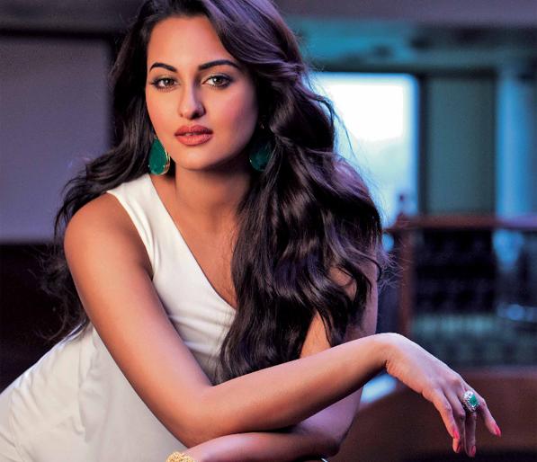 Siddharth Malhotra and Sonakshi Sinha's Ittefaq's Teaser Song release | सिद्धार्थ मल्होत्रा आणि सोनाक्षी सिन्हाच्या 'इत्तेफाक'चे टीजर साँग रिलीज