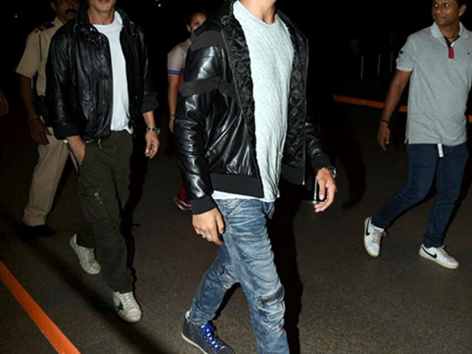 SEE PICS: King Shah Rukh Khan appeared in the copy of Aryan Khan's style! | SEE PICS : मुलगा आर्यन खानची स्टाइल कॉपी करताना दिसला किंग शाहरूख खान ! SEE PICS: King Shah Rukh Khan appeared in the copy of Aryan Khan's style! | SEE PICS : मुलगा आर्यन खानची स्टाइल कॉपी करताना दिसला किंग शाहरूख खान !