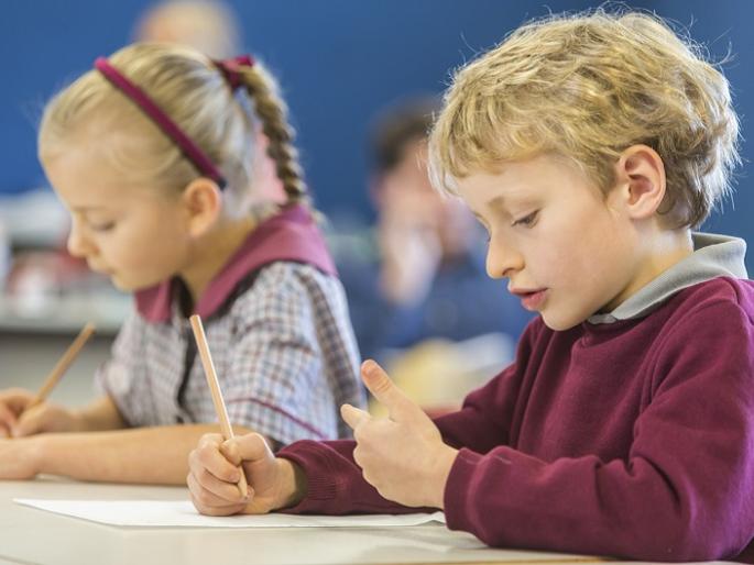 Parents! Teach kids to count on the fingers | पालकांनो! मुलांना बोटावर मोजायला शिकवा