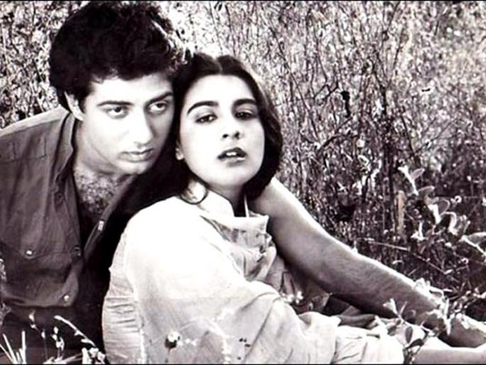 Amrita Singh blasted boyfriend Sunny Deol's wife in search of a foreign wife! | अमृता सिंगने बॉयफ्रेंड सनी देओलच्या विदेशातील पत्नीचा शोध घेऊन फोडले होते बिंग!
