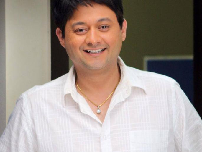 Swapnil became a father | स्वप्निल बनला बाबा Swapnil became a father | स्वप्निल बनला बाबा