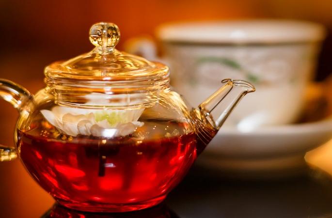 Tea do not want to drink tea! | ​चहा प्यायचा नाही तर चघळायचा!