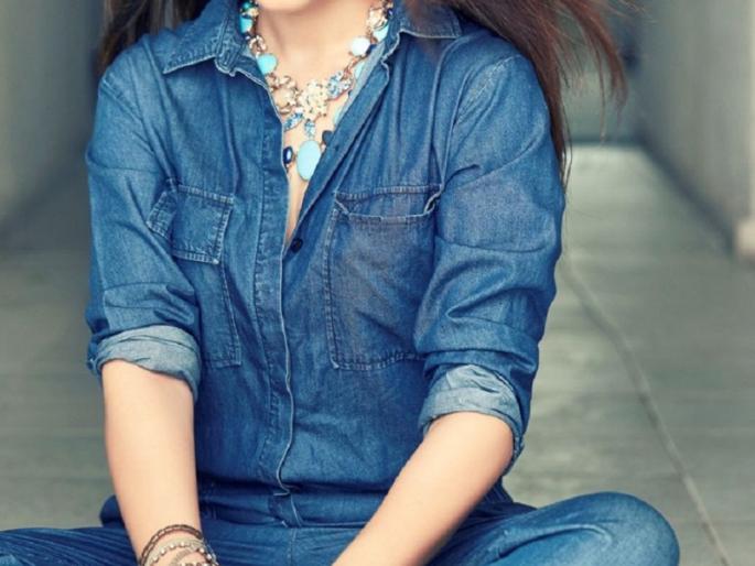 Tapasi Pannu: It is not the only definition of 'bold' to wear clothes and cameras | तापसी पन्नू : कपडे काढून कॅमे-यापुढे उभे राहणे केवळ इतकीच ‘बोल्ड’ची व्याख्या नाही Tapasi Pannu: It is not the only definition of 'bold' to wear clothes and cameras | तापसी पन्नू : कपडे काढून कॅमे-यापुढे उभे राहणे केवळ इतकीच ‘बोल्ड’ची व्याख्या नाही