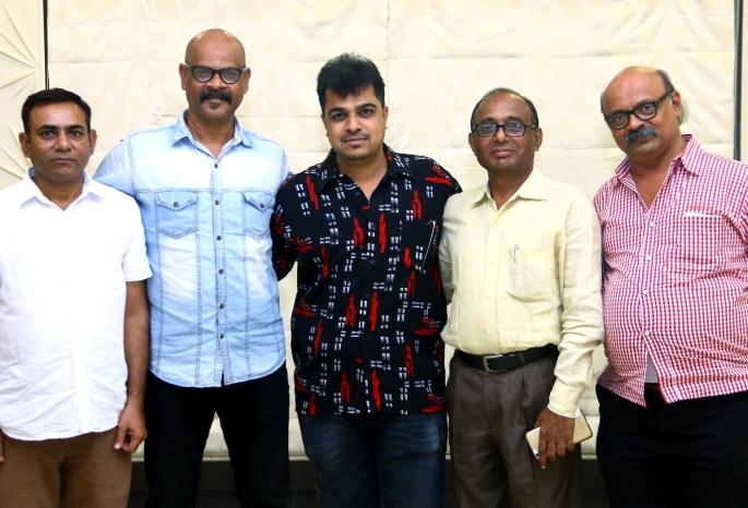 Team of 'Thank You Vitthal' is ready for new artwork | ‘Thank U विठ्ठला’ ची टीम नव्या कलाकृतीसाठी सज्ज Team of 'Thank You Vitthal' is ready for new artwork | ‘Thank U विठ्ठला’ ची टीम नव्या कलाकृतीसाठी सज्ज