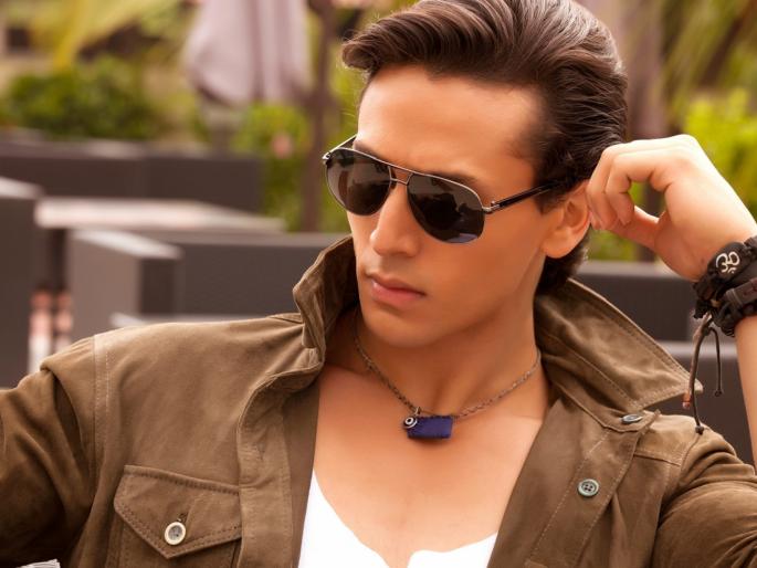 Tiger Shroff Hats Promotion ...! | टायगर श्रॉफ हेट्स प्रमोशन्स...! Tiger Shroff Hats Promotion ...! | टायगर श्रॉफ हेट्स प्रमोशन्स...!