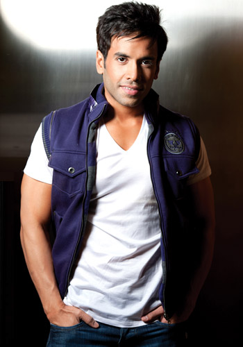 Tusshar Kapoor now in a different role? | तुषार कपूर आता वेगळ्या भूमिकेत ? Tusshar Kapoor now in a different role? | तुषार कपूर आता वेगळ्या भूमिकेत ?
