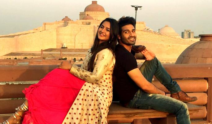 Meera and Vijaychi offscreen chemistry | मीरा आणि विजयची ऑफस्क्रिन केमिस्ट्री
