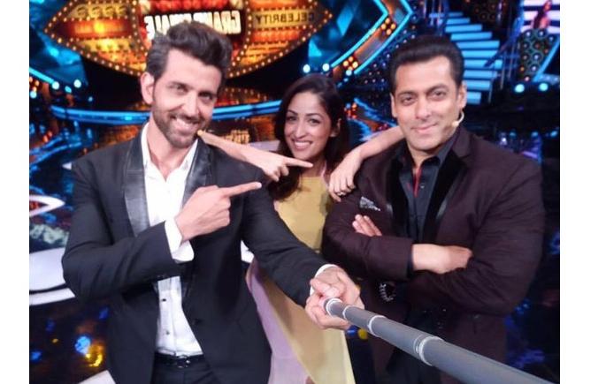 KAABIL DUBSMASH: Yami Gautam has brought together Salman Khan and Hrithik Roshan to get together! | KAABIL DUBSMASH : यामी गौतम हिने सलमान खान आणि हृतिक रोशन यांना आणले असे एकत्र !