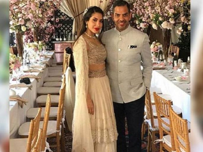 Inside pics: Karisma Kapoor's ex-husband Sanjay Kapoor and Priya Sachdev's Grand Wedding reception! | Inside pics:​ करिश्मा कपूरचा ex-husband संजय कपूर आणि प्रिया सचदेवचे ग्रॅण्ड वेडिंग रिसेप्शन!