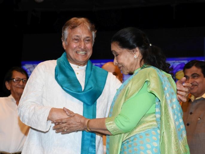 Master Deenanath Mangeshkar Award has been won by Sohola, veteran Gautam Gaurav | असा पार पडला मास्टर दीनानाथ मंगेशकर पुरस्कार सोहोळा,दिग्गजांचा झाला गौरव Master Deenanath Mangeshkar Award has been won by Sohola, veteran Gautam Gaurav | असा पार पडला मास्टर दीनानाथ मंगेशकर पुरस्कार सोहोळा,दिग्गजांचा झाला गौरव