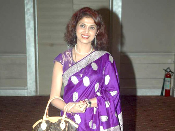 Happy birthday to Varsha Usgaonkar | वर्षा उसगांवकर यांना वाढदिवसाच्या शुभेच्छा