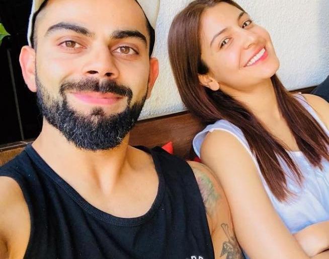 Virat Kohli says 'Anushka my captain', watch video! | विराट कोहलीने म्हटले, ‘अनुष्का माझी कॅप्टन’, पाहा व्हिडीओ!