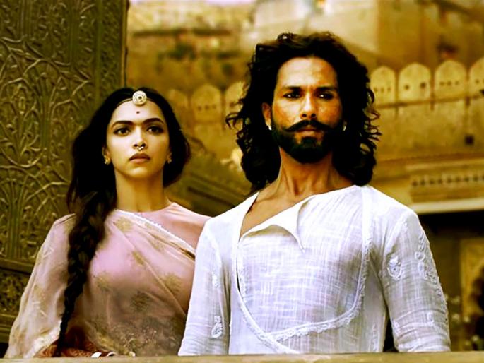 Charge of action; Because of the underworld pressure, the censor gave green light to Padmavati! | करणी सेनेचा आरोप; अंडरवर्ल्डच्या दबावामुळेच सेन्सॉरने ‘पद्मावती’ला दाखविला हिरवा कंदील ! Charge of action; Because of the underworld pressure, the censor gave green light to Padmavati! | करणी सेनेचा आरोप; अंडरवर्ल्डच्या दबावामुळेच सेन्सॉरने ‘पद्मावती’ला दाखविला हिरवा कंदील !